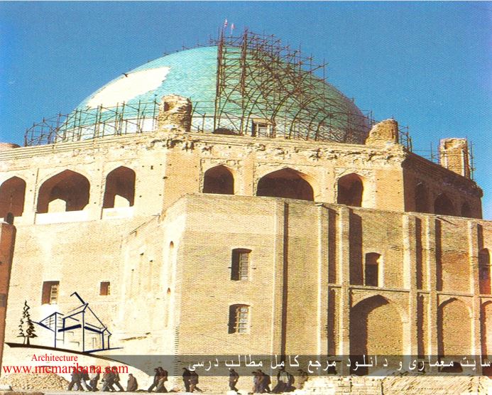 گنبد سلطانیه ، آرامگاه اولجایتو ، زنجان